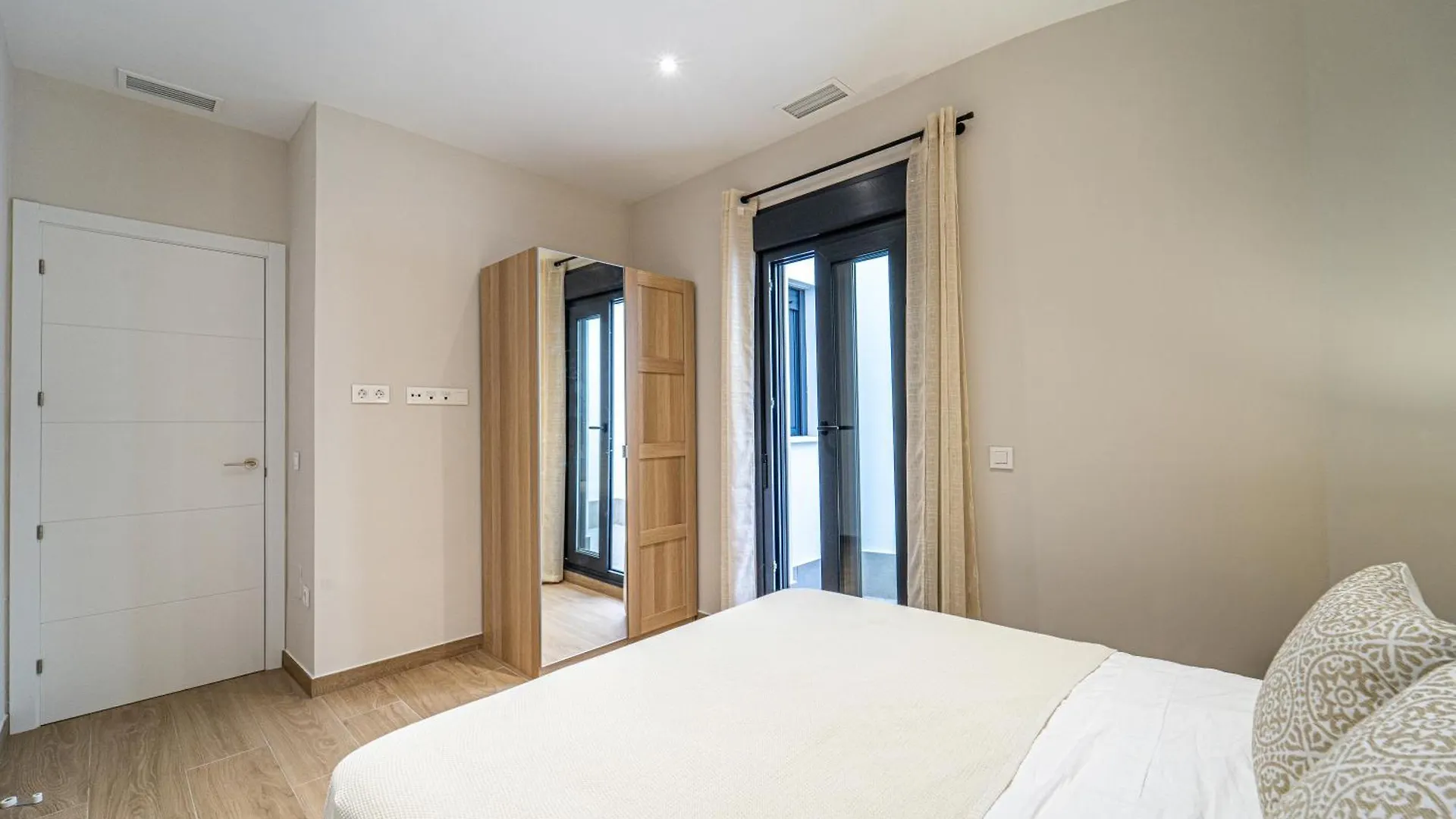 Centrobeach Apartment Fuengirola 250M From Beach